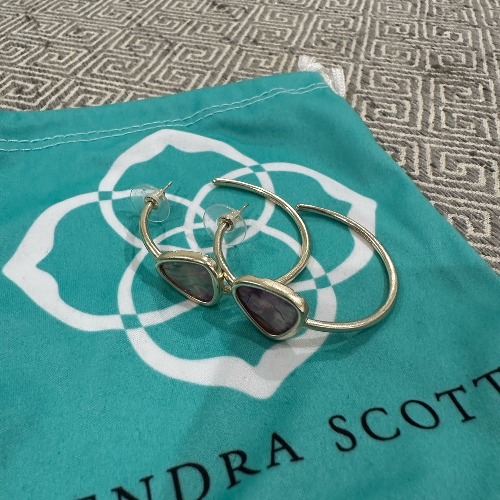 Kendra Scott hoops